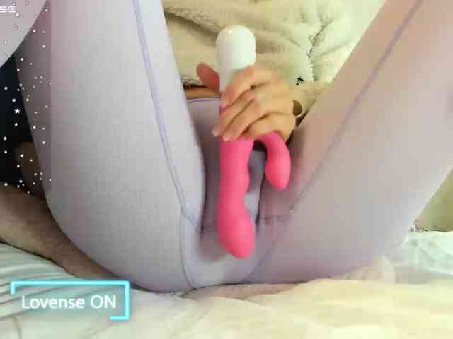 MiaSweety webcam