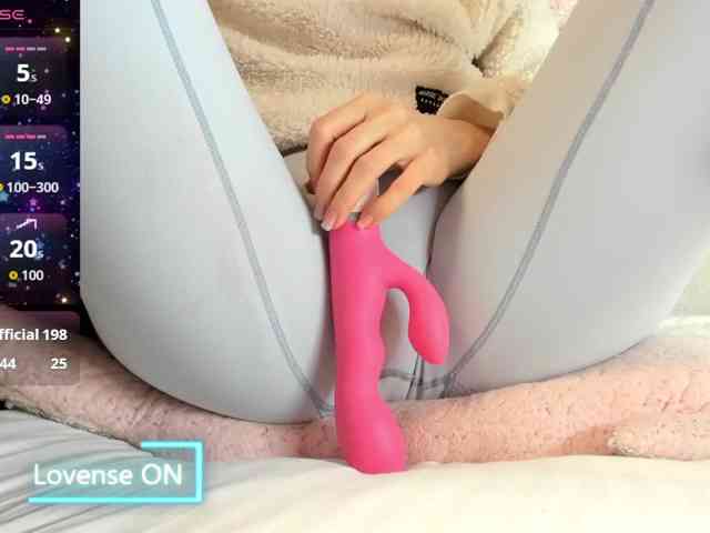 MiaSweety webcam