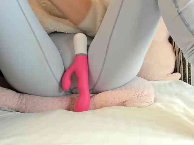 MiaSweety webcam