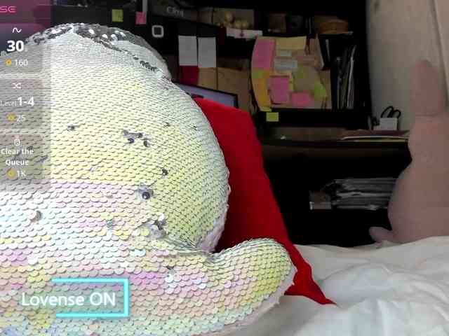 MiaSweety webcam