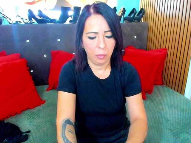 LauraSinFull