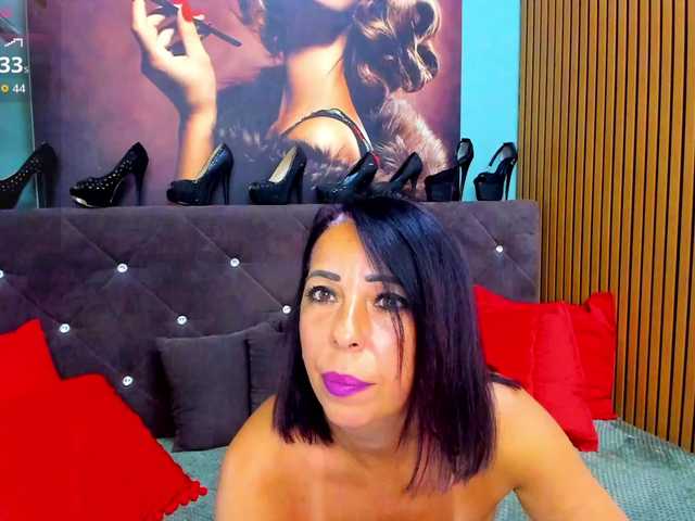 LauraSinFull