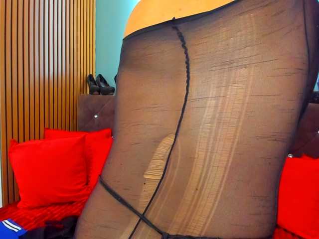 LauraSinFull live cam preview