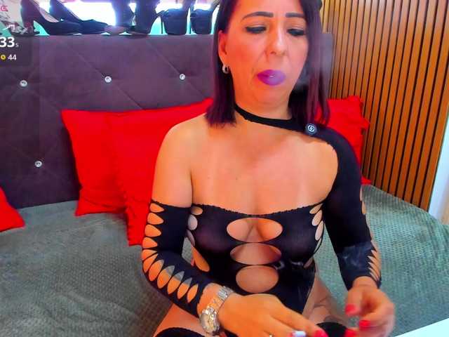 LauraSinFull