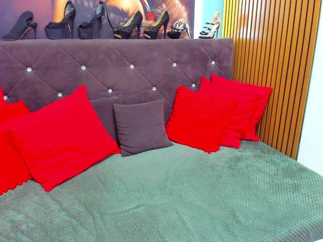 LauraSinFull