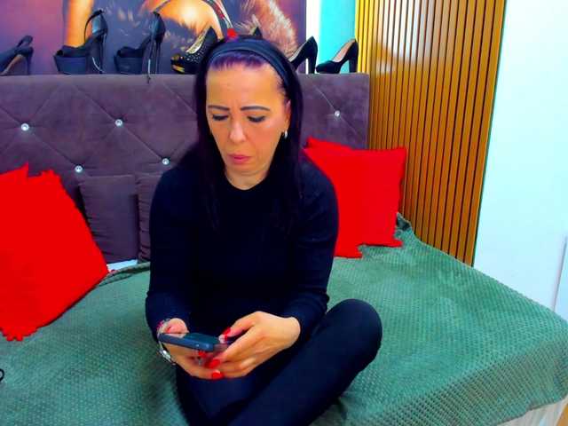 LauraSinFull