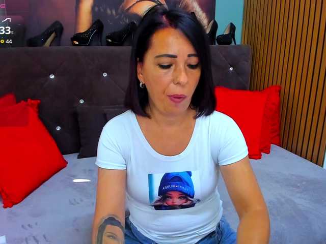 LauraSinFull live cam on BongaCams