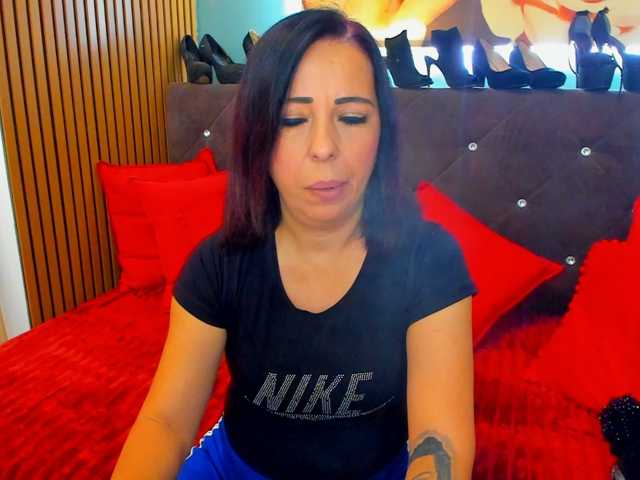 LauraSinFull