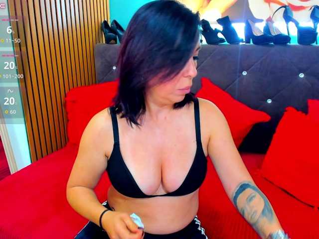 LauraSinFull