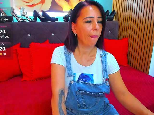 LauraSinFull