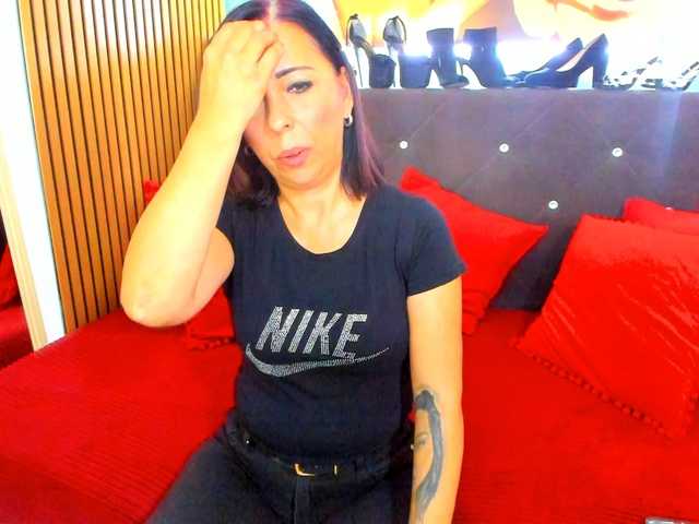 LauraSinFull