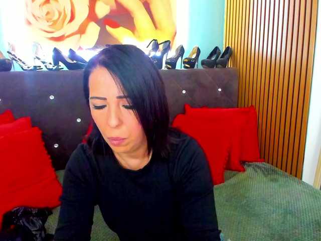 LauraSinFull