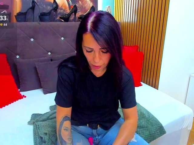 LauraSinFull