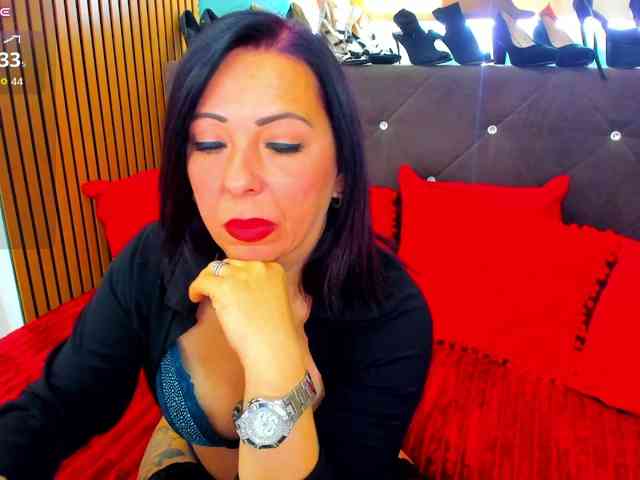 LauraSinFull