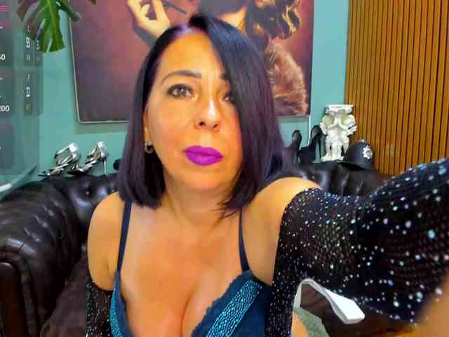 LauraSinFull webcam