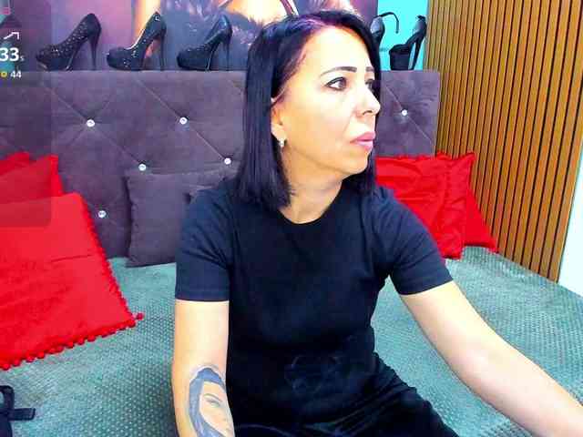 LauraSinFull webcam