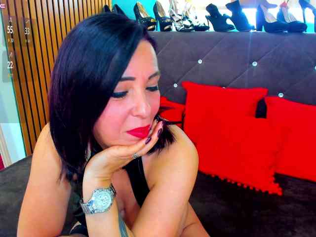 LauraSinFull