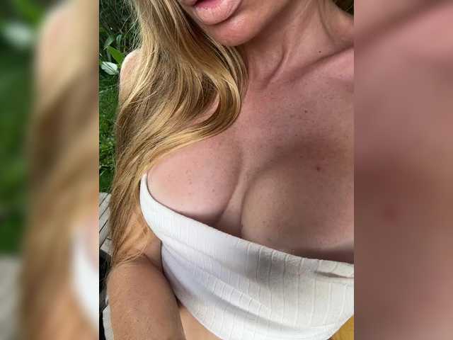 -AfricaYa- live webcam show
