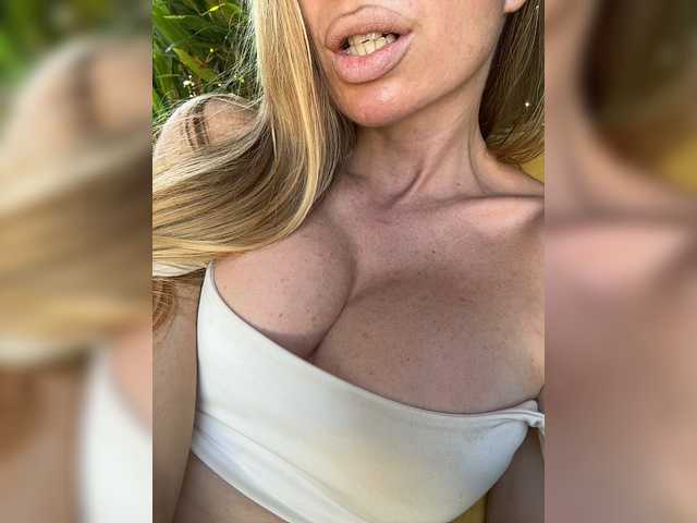 -AfricaYa live cam