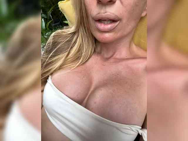 -AfricaYa- webcam