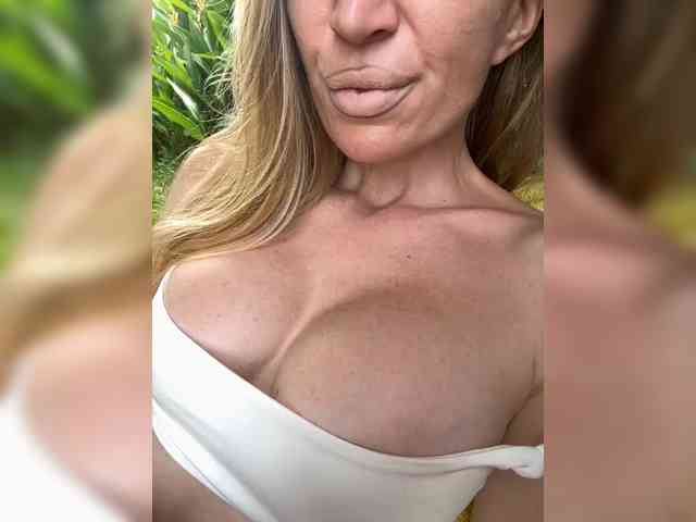-AfricaYa- webcam