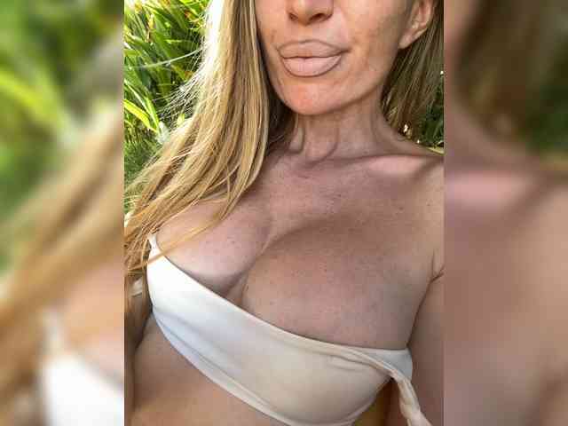 -AfricaYa- webcam