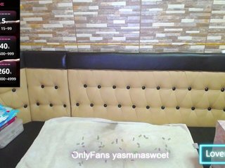 Yanisa28