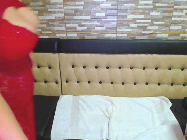 Yanisa28