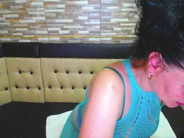 Yanisa28 webcam