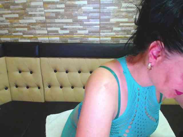 Yanisa28 webcam