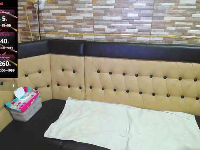 Yanisa28 webcam