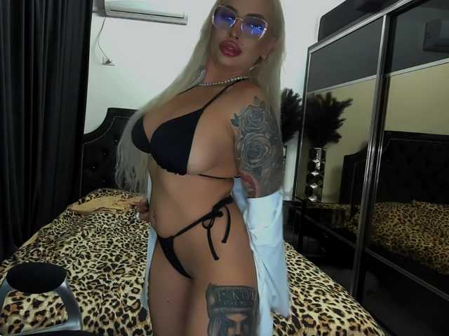 lovelyblondyx cam belle