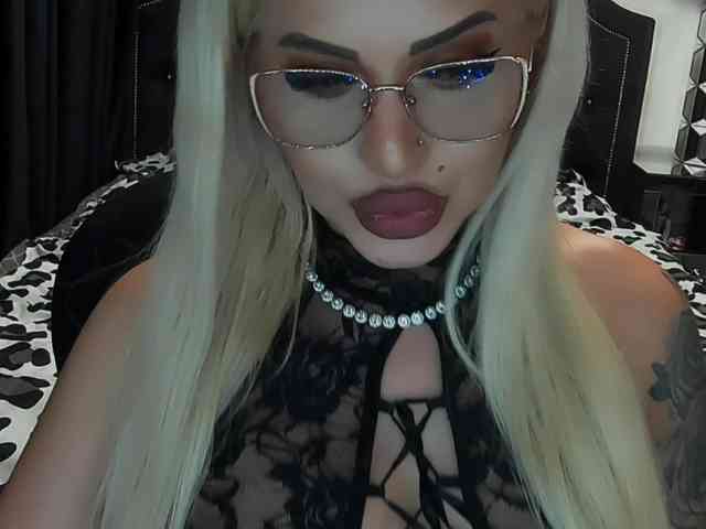 lovelyblondyx lovelyblondyx