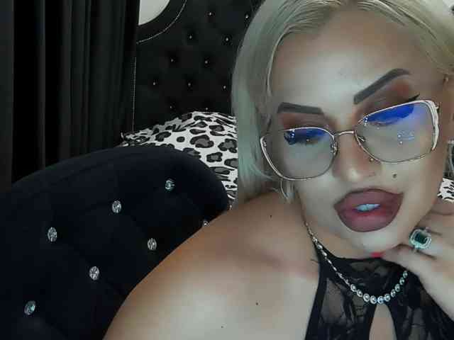 lovelyblondyx lovelyblondyx