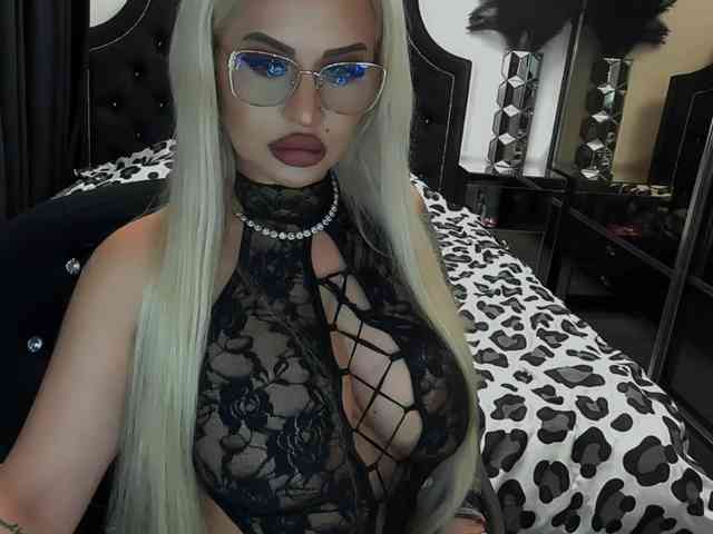 lovelyblondyx lovelyblondyx