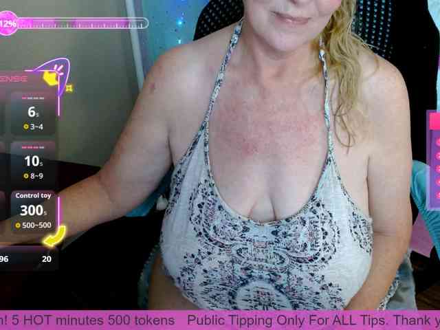 Kallie-Kiss webcam