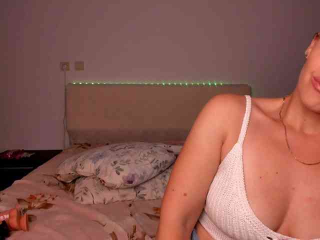 AnnesCora webcam