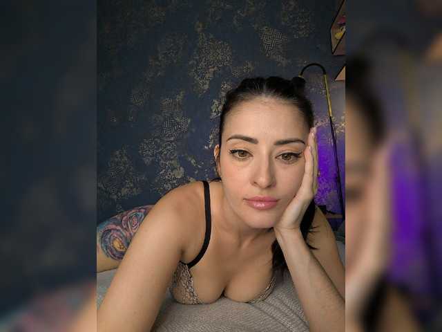 CrazyPussy07 live cam on BongaCams
