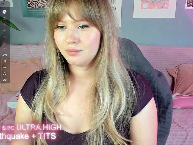 _LIZAAA_ webcam