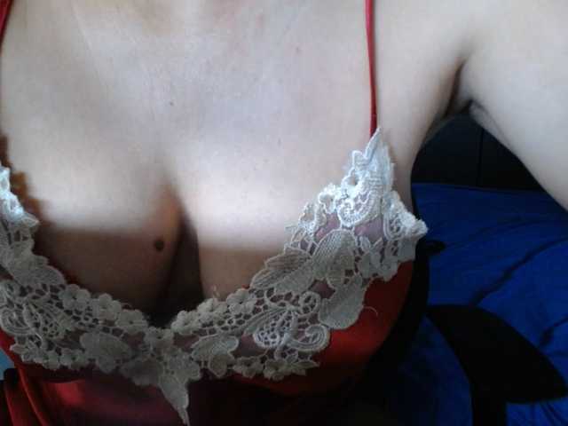 ANAELIZ live cam on BongaCams