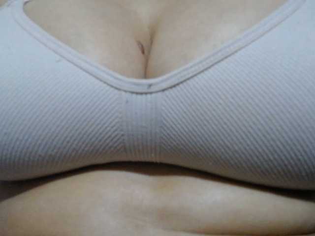 ANAELIZ live cam on BongaCams