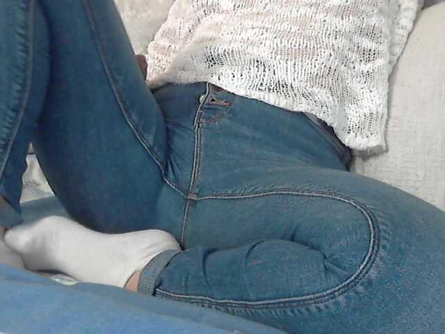 linaisabella's BongaCams show and profile