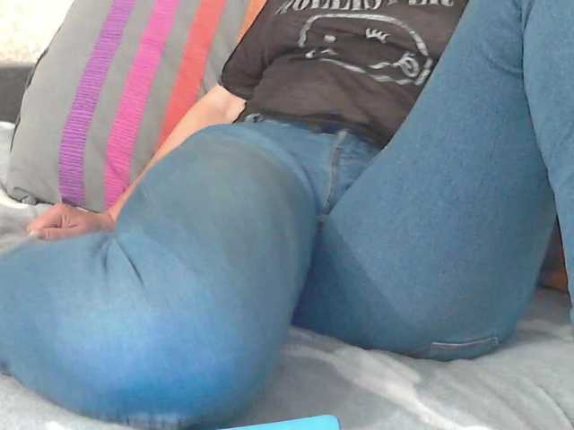 linaisabella live cam on BongaCams