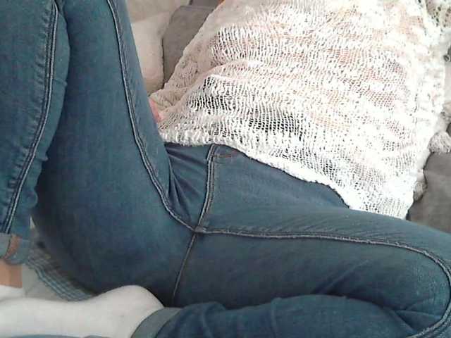 linaisabella's BongaCams show and profile