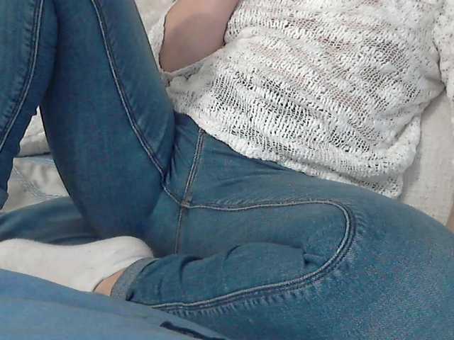 linaisabella's BongaCams show and profile