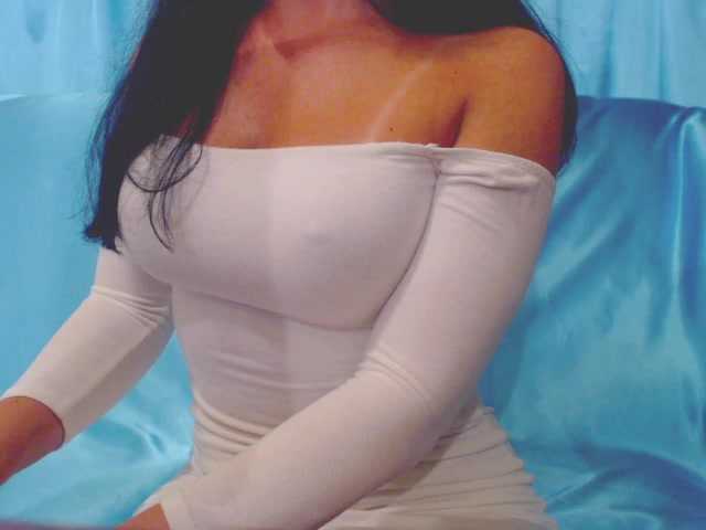 Ms-Mia live cam on BongaCams