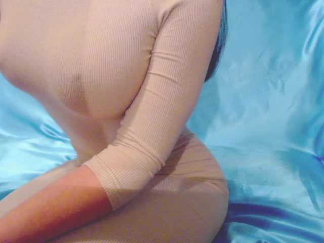 Ms-Mia live cam on BongaCams