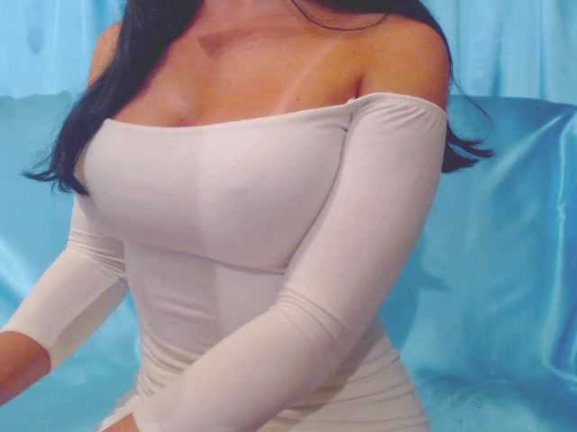 Ms-Mia live cam on BongaCams