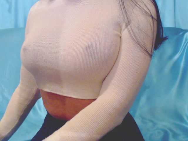 Ms-Mia's BongaCams show and profile