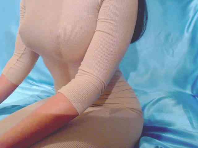 Ms_Mia webcam